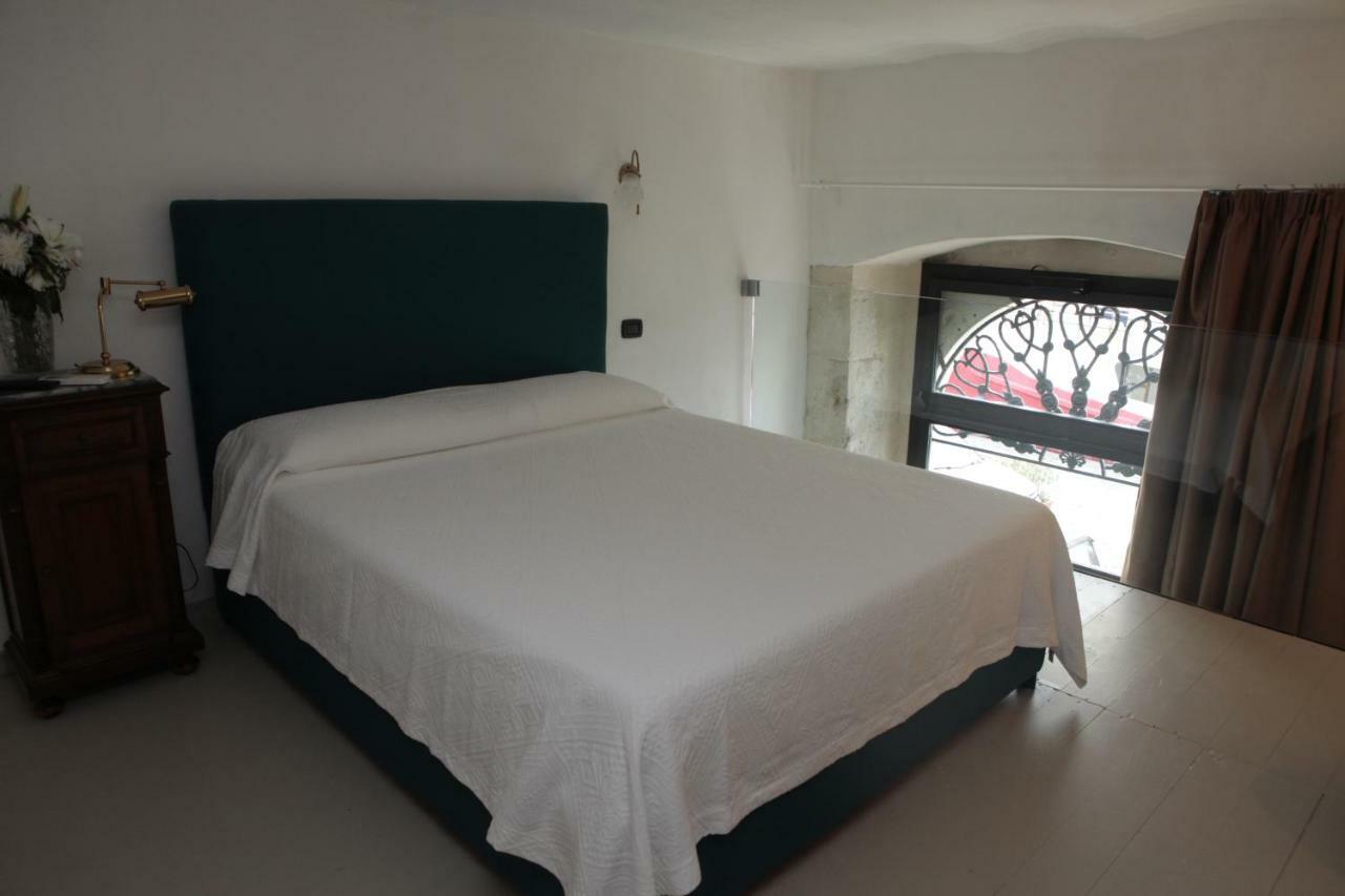 La Casa Sulla Darsena Apartment Syracuse Ngoại thất bức ảnh
