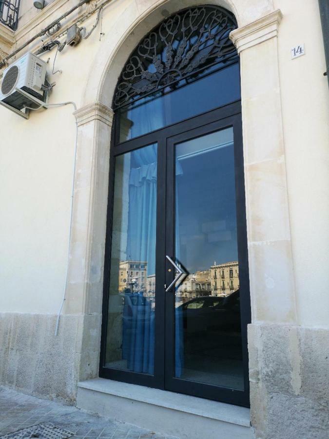 La Casa Sulla Darsena Apartment Syracuse Ngoại thất bức ảnh